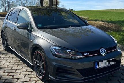 VW Golf 157.045 km 16.900 &euro; Hüttenberg 35625