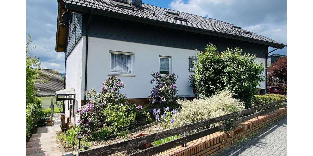 Einfamilienhaus Aßlar - 7 Zimmer, 240 m&sup2;, 495.000&euro; | Angebot:26739901