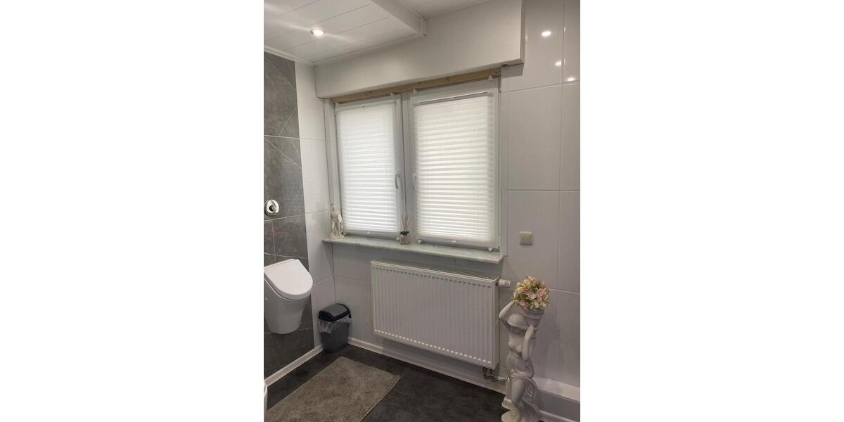 Einfamilienhaus Schöffengrund - 5.5 Zimmer, 145 m&sup2;, 330.000&euro; | Angebot:26181294