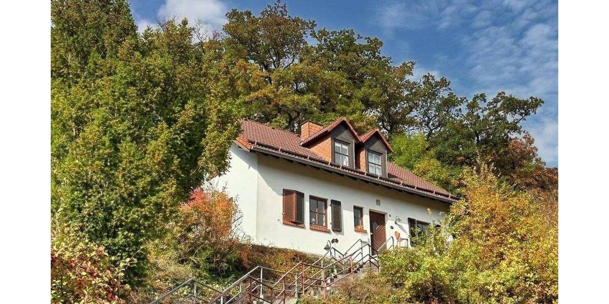 Einfamilienhaus Dillenburg - 4 Zimmer, 135 m&sup2;, 279.000&euro; | Angebot:25730409