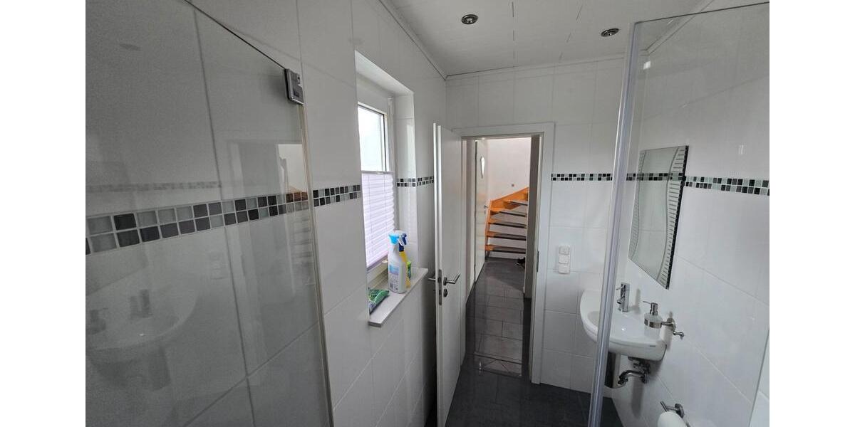 Einfamilienhaus Wölfersheim - 7 Zimmer, 230 m&sup2;, 549.000&euro; | Angebot:25979744