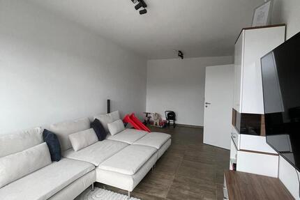 Haus Butzbach - 4 Zimmer, 92 m&sup2;, 1.300&euro; | Angebot:26455974