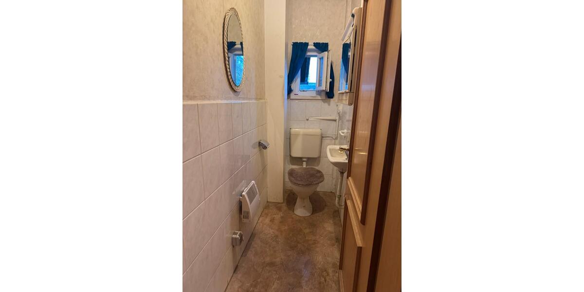 Einfamilienhaus Wetzlar Altenberger Straße - 7 Zimmer, 140 m&sup2;, 1.000&euro; | Angebot:26020253