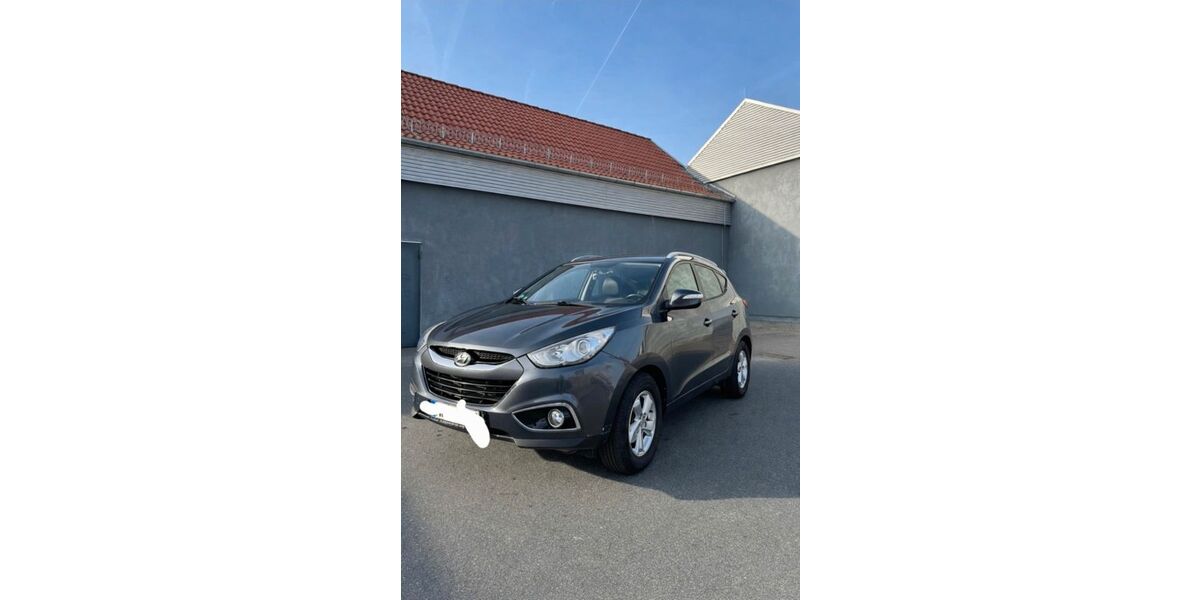 Hyundai ix35 302.000 km 4.400 &euro; Neu Anspach 61267