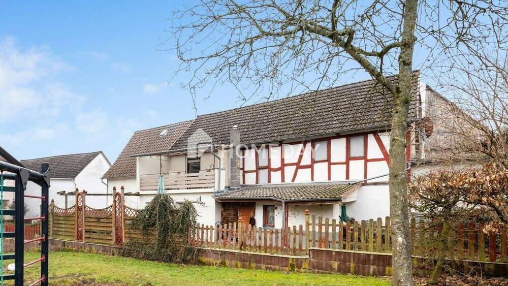 Einfamilienhaus Hungen Obbornhofen - 4 Zimmer, 154 m&sup2;, 179.000&euro; | Angebot:25685098