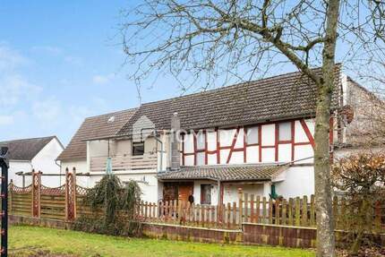 Haus Hungen Obbornhofen - 4 Zimmer, 154 m&sup2;, 179.000&euro; | Angebot:25685098