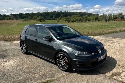 VW Golf 268.000 km 13.499 &euro; Lich 35423
