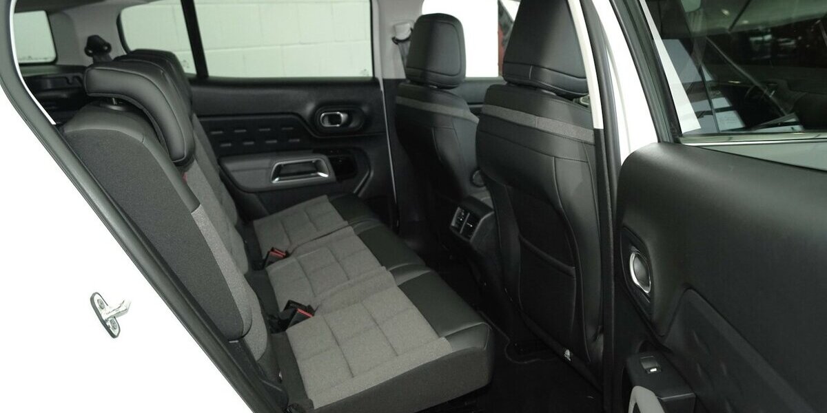 Citroen C5 Aircross Hybrid 225 EAT Feel Pack LED Carplay 44.900 km 18.480 &euro; Lich 35423