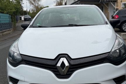 Renault Clio 110.000 km 5.300 &euro; Braunfels 35619