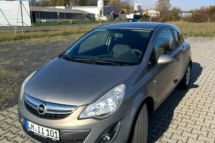 Opel Corsa 197.000 km 2.600 &euro; Merenberg 35799