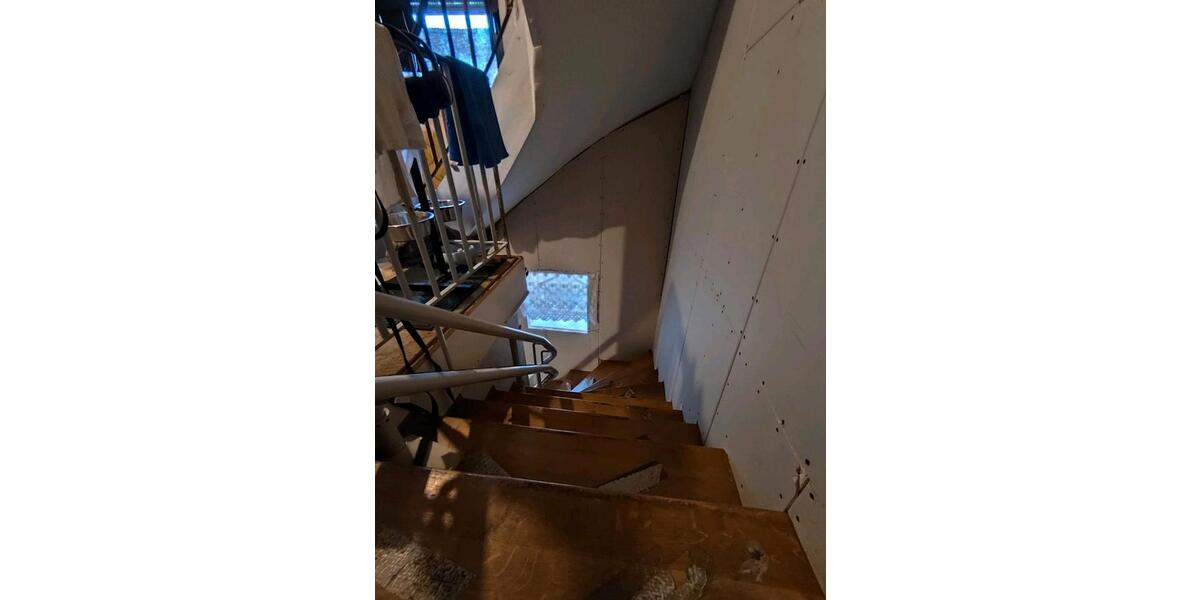 Einfamilienhaus Herborn - 10 Zimmer, 231 m&sup2;, 175.000&euro; | Angebot:26954713