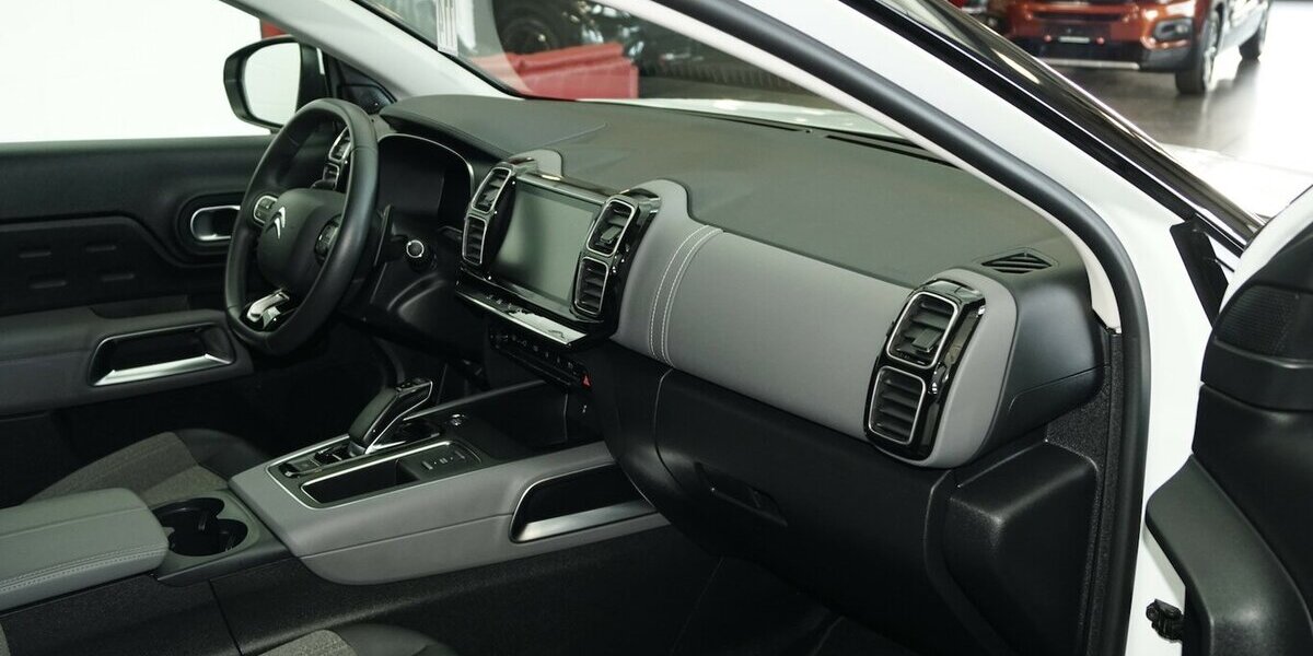 Citroen C5 Aircross Hybrid 225 EAT Feel Pack LED Carplay 44.900 km 17.790 &euro; Lich 35423