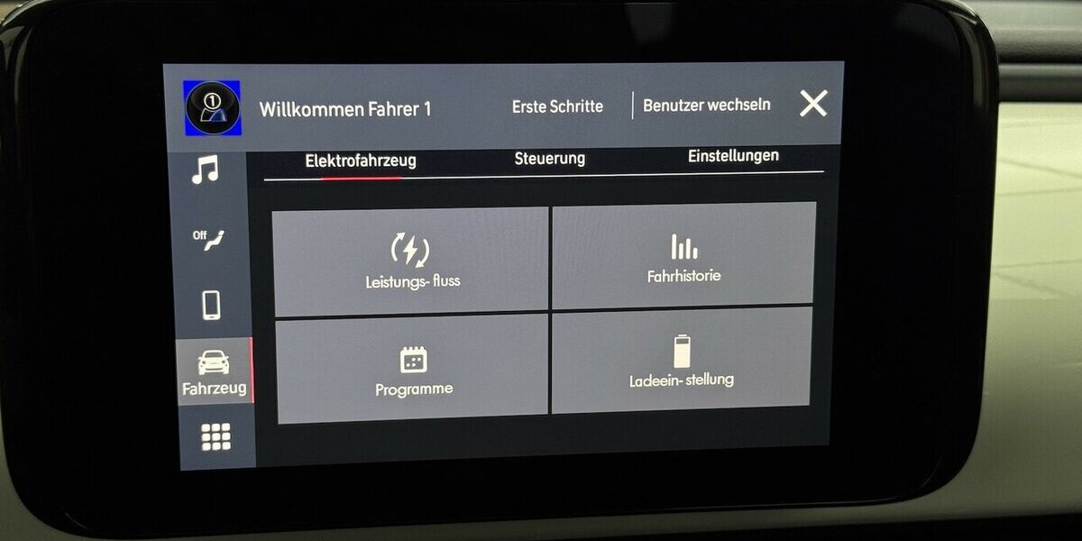 Fiat 500e Action Carplay Android Automatik 1.Hand 25.950 km 13.440 &euro; Lich 35423