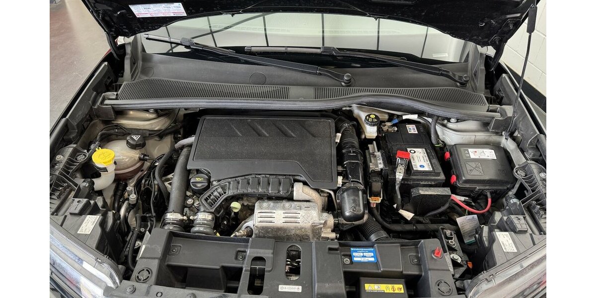 Jeep Avenger 1.2 Altitude Kamera JBL Soundsystem 55.570 km 16.320 &euro; Lich 35423