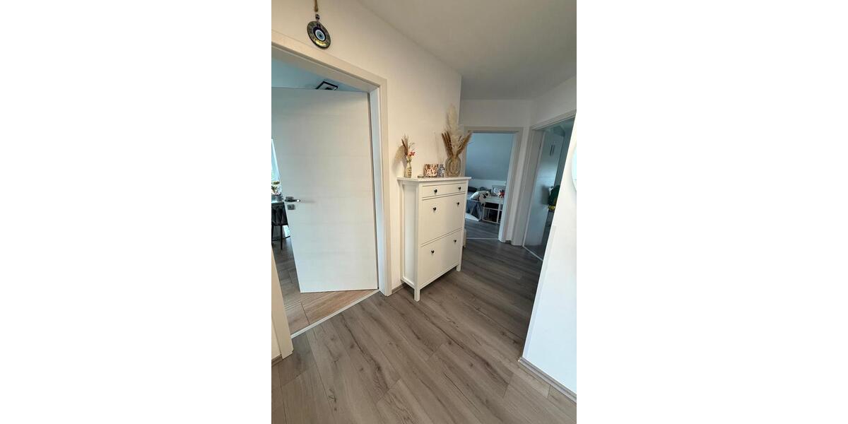 Dachgeschoßwohnung Biebertal - 4 Zimmer, 81 m&sup2;, 339.000&euro; | Angebot:25652626