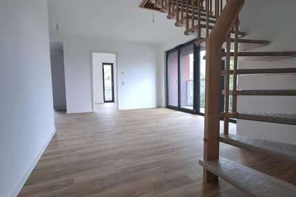 Wohnung Wetzlar - 4 Zimmer, 99 m&sup2;, 1.740&euro; | Angebot:23750319