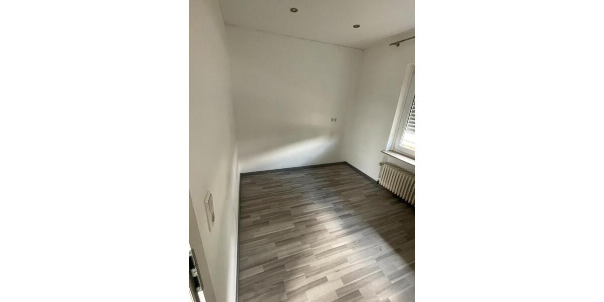 Einfamilienhaus Herborn - 6 Zimmer, 134 m&sup2;, 305.000&euro; | Angebot:26764193