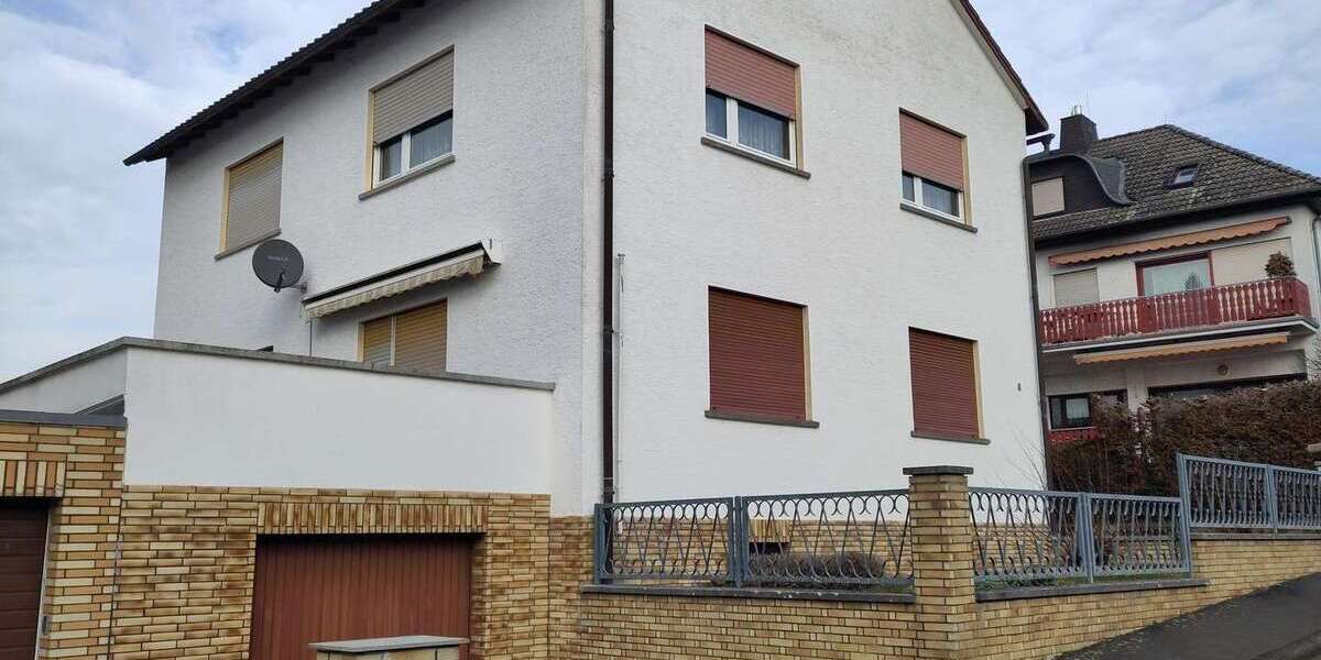 Einfamilienhaus Bad Nauheim - 7 Zimmer, 170 m&sup2;, 465.000&euro; | Angebot:24316999