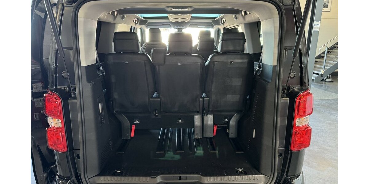 Opel Zafira Life -e Elegance L 50 kWh Leder Xenon CAM 34.950 km 24.760 &euro; Lich 35423