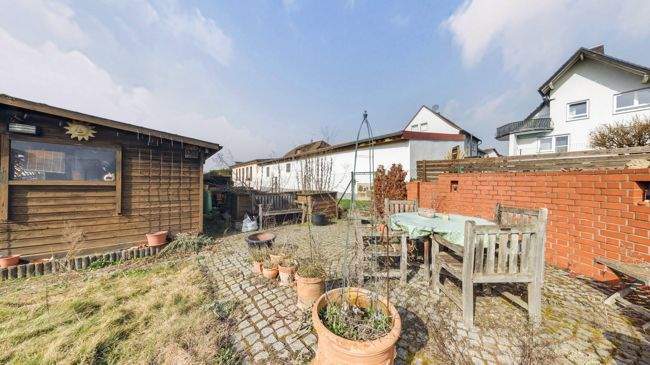 Einfamilienhaus Langgöns - 7 Zimmer, 153 m&sup2;, 330.000&euro; | Angebot:25876976