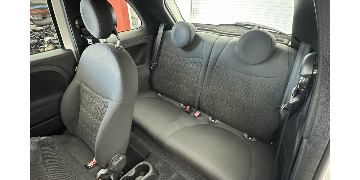 Fiat 500 1.0 Dolcevita Mild-Hybrid CarPlay 1. Hand 25.490 km 11.890 &euro; Lich 35423