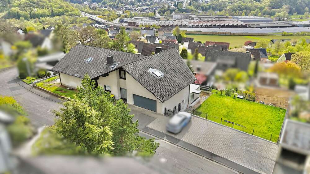 Mehrfamilienhaus in bester Lage - Herborn OT mit Weitblick - Mehrfamilienhaus, Wohnhaus Herborn | Angebot:26738035