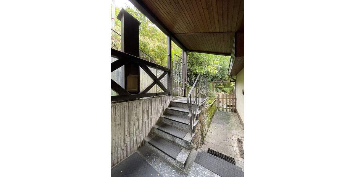 Einfamilienhaus Herborn - Burg Burg - 4 Zimmer, 117 m&sup2;, 190.000&euro; | Angebot:25834775