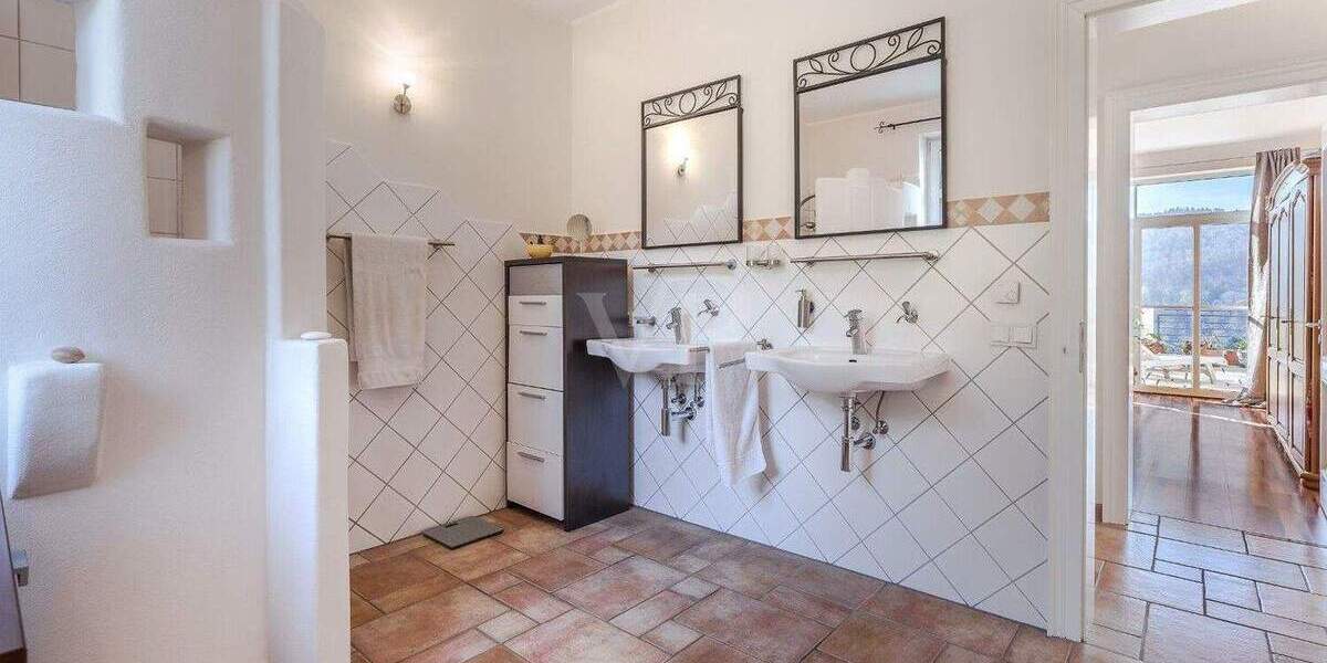 Einfamilienhaus Weilrod Rod an der Weil - 1 Zimmer, 409 m&sup2;, 1.695.000&euro; | Angebot:25742968