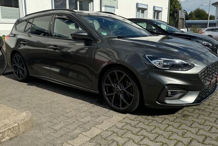 Ford Focus 120.000 km 15.900 &euro; Weilmünster 35789