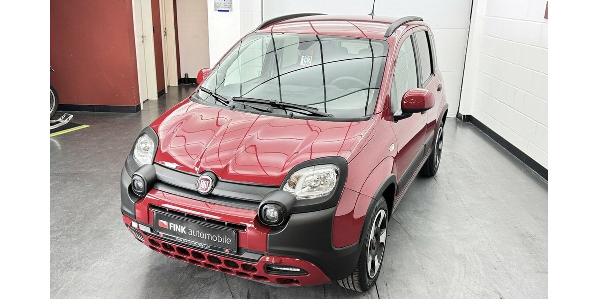 Fiat Panda Cross Red 1.0 Hybrid 1.Hand Neuwertig! 1.600 km 13.740 &euro; Lich 35423
