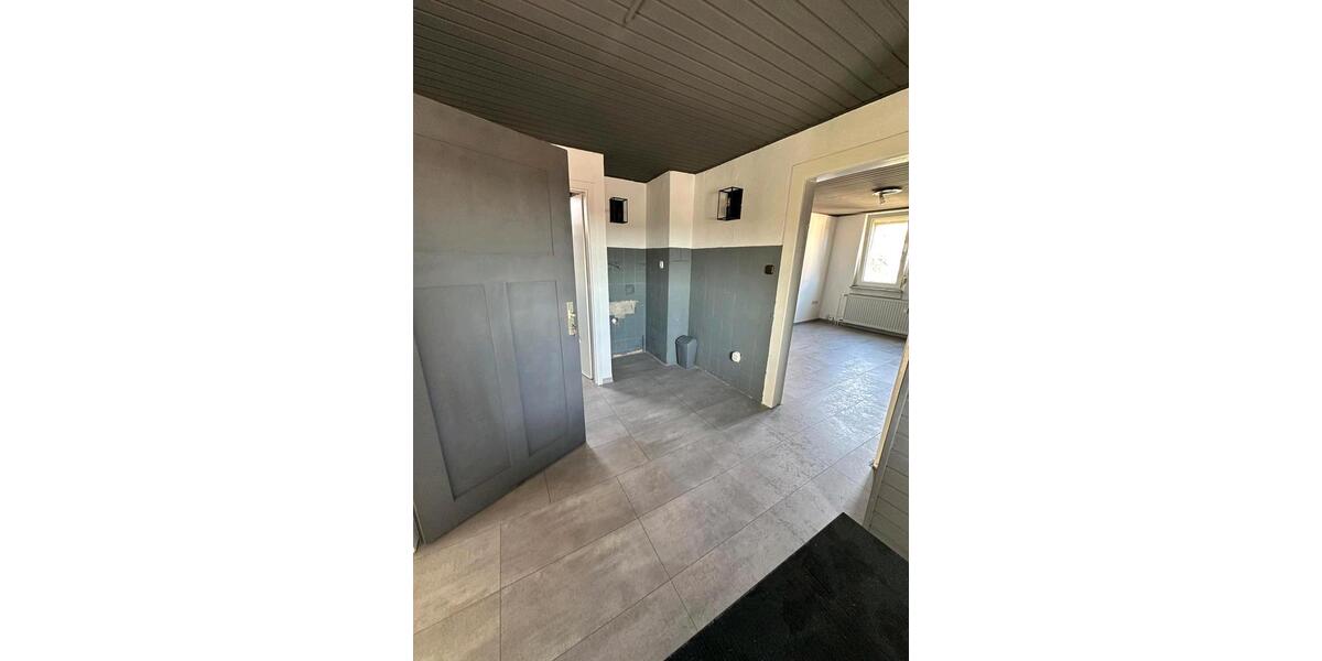 Dachgeschoßwohnung Gießen Wieseck - 1.5 Zimmer, 33 m&sup2;, 450&euro; | Angebot:25501527