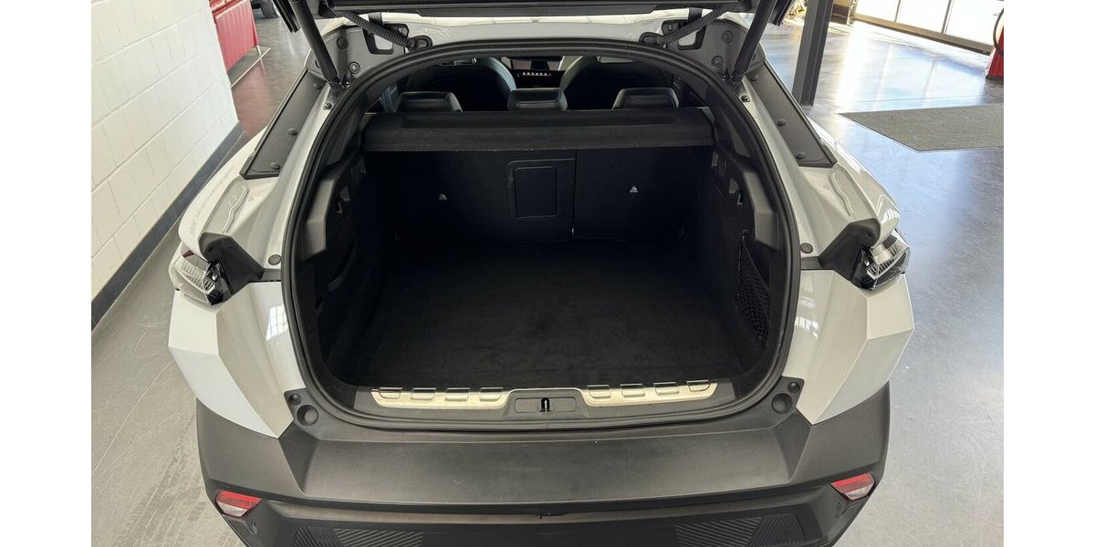 Peugeot 408 GT 130 PureTech EAT8 Focal Panodach 32.000 km 24.120 &euro; Lich 35423