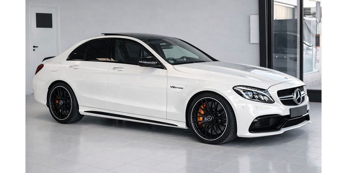 Mercedes-Benz C 63 AMG 59.981 km 56.000 &euro; Grävenwiesbach 61279