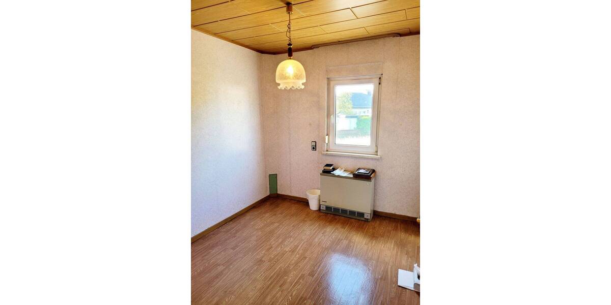 Mehrfamilienhaus, Wohnhaus Weilburg Ahausen - 6 Zimmer, 212 m&sup2;, 259.000&euro; | Angebot:26675034