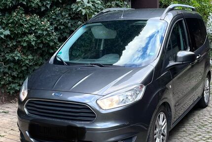Ford Tourneo Courier 144.800 km 6.500 &euro; Waldsolms 35647