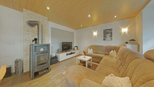 Einfamilienhaus Wetzlar - 4 Zimmer, 159 m&sup2;, 299.000&euro; | Angebot:25662031