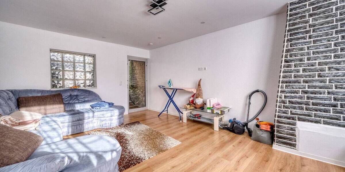 Mehrfamilienhaus, Wohnhaus Wetzlar / Naunheim Naunheim - 9 Zimmer, 228 m&sup2;, 465.000&euro; | Angebot:26557139
