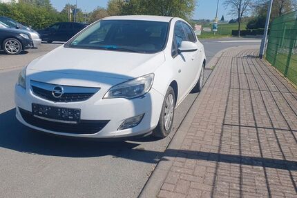 Opel Astra 225.000 km 2.300 &euro; Runkel OT Ennerich 65594