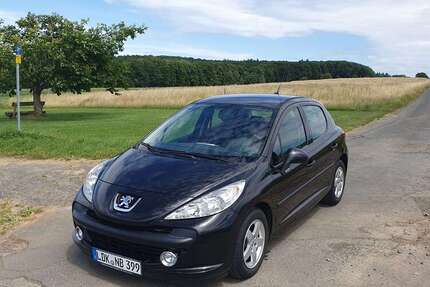 Peugeot 207 104.392 km 3.750 &euro; Weilburg 35781