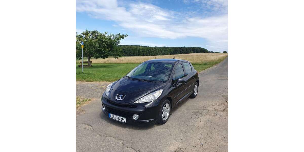 Peugeot 207 104.392 km 3.750 &euro; Weilburg 35781