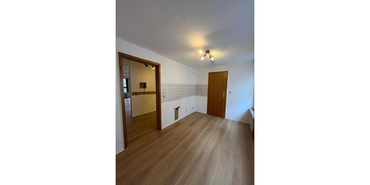 Etagenwohnung Weilburg - 4 Zimmer, 150 m&sup2;, 750&euro; | Angebot:23328092