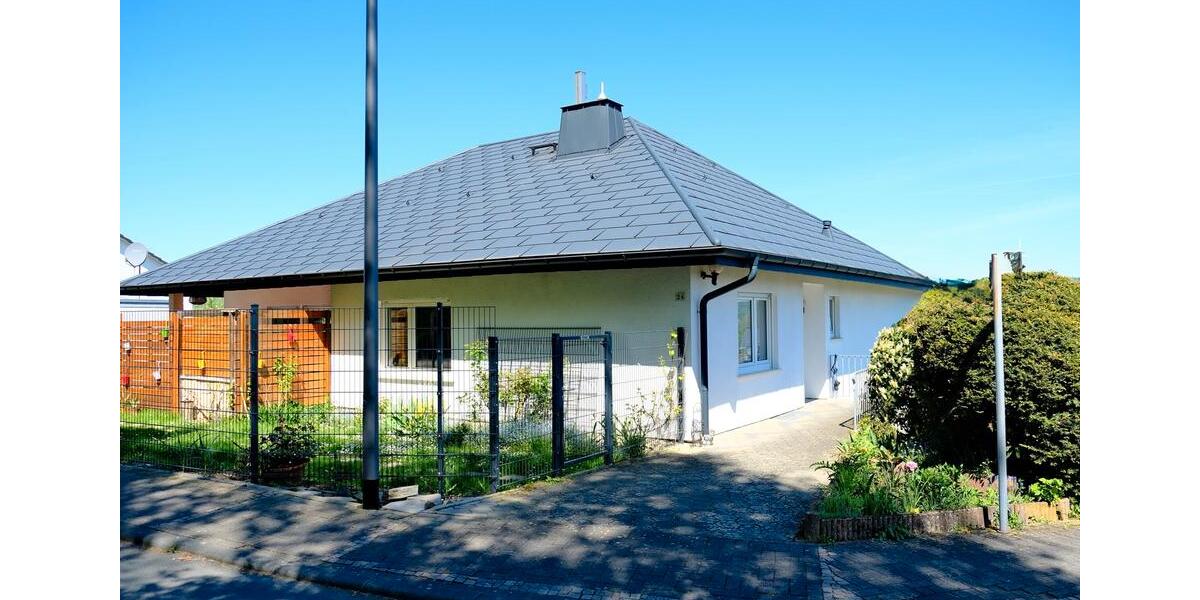 Einfamilienhaus Löhnberg - 10 Zimmer, 200 m&sup2;, 550.000&euro; | Angebot:21871621