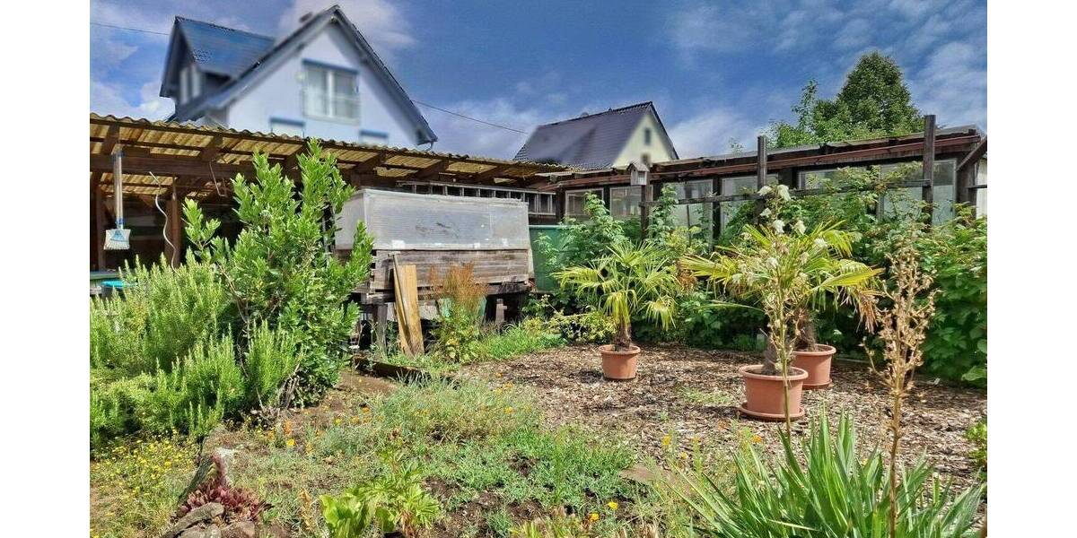 Einfamilienhaus Lich - 9 Zimmer, 245 m&sup2;, 330.000&euro; | Angebot:25685936