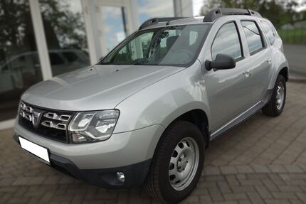 Dacia Duster 90.000 km 8.000 &euro; Herborn 35745