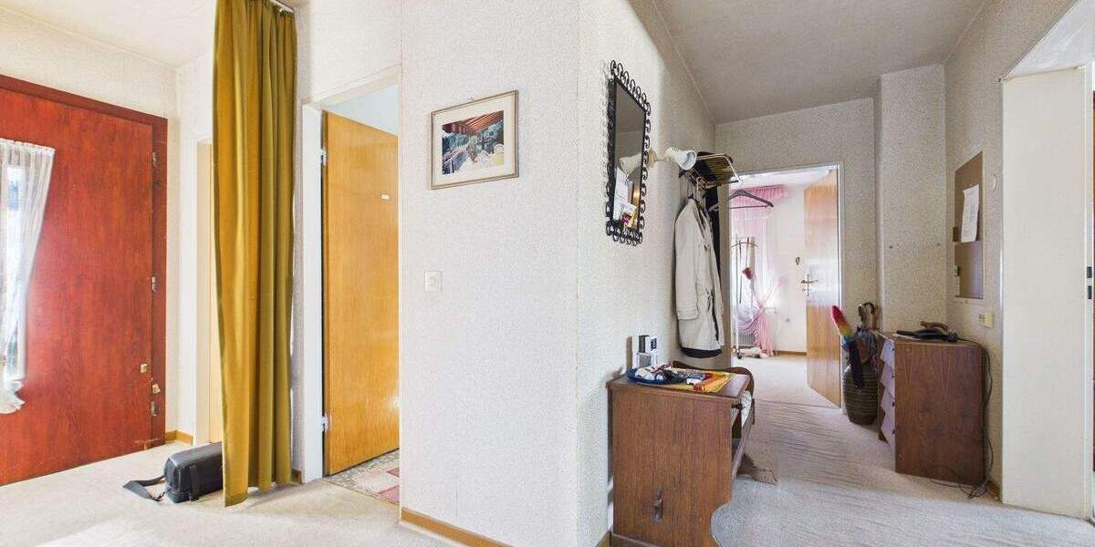 Einfamilienhaus Waldsolms Kraftsolms - 4 Zimmer, 130 m&sup2;, 285.000&euro; | Angebot:25822405