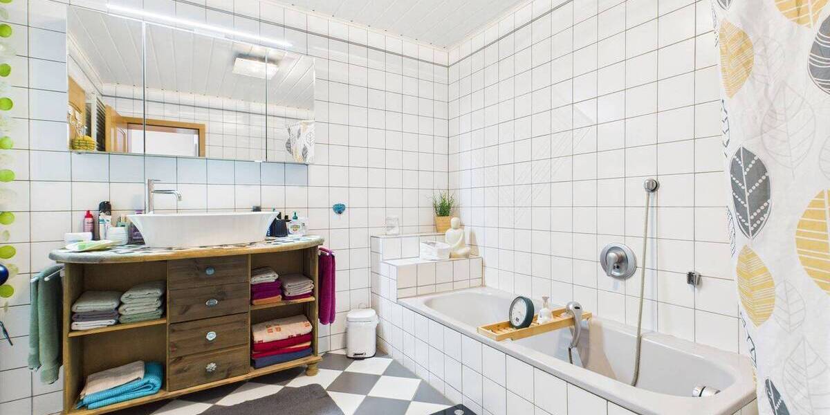 Mehrfamilienhaus, Wohnhaus Ehringshausen Dillheim - 6 Zimmer, 164 m&sup2;, 298.000&euro; | Angebot:25780714