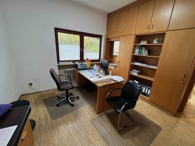 Gewerbeobjekt Gießen Wieseck - 7 Zimmer, 1.140&euro; | Angebot:25740958