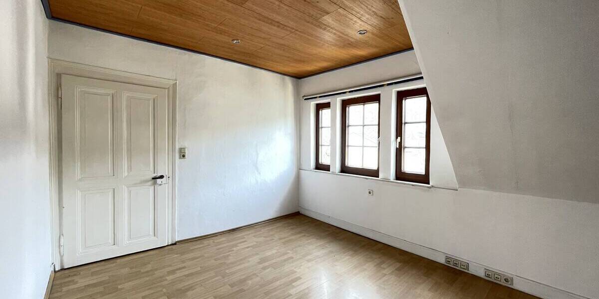 Reihenmittelhaus Breitscheid Erdbach - 1 Zimmer, 295 m&sup2;, 259.000&euro; | Angebot:26187467