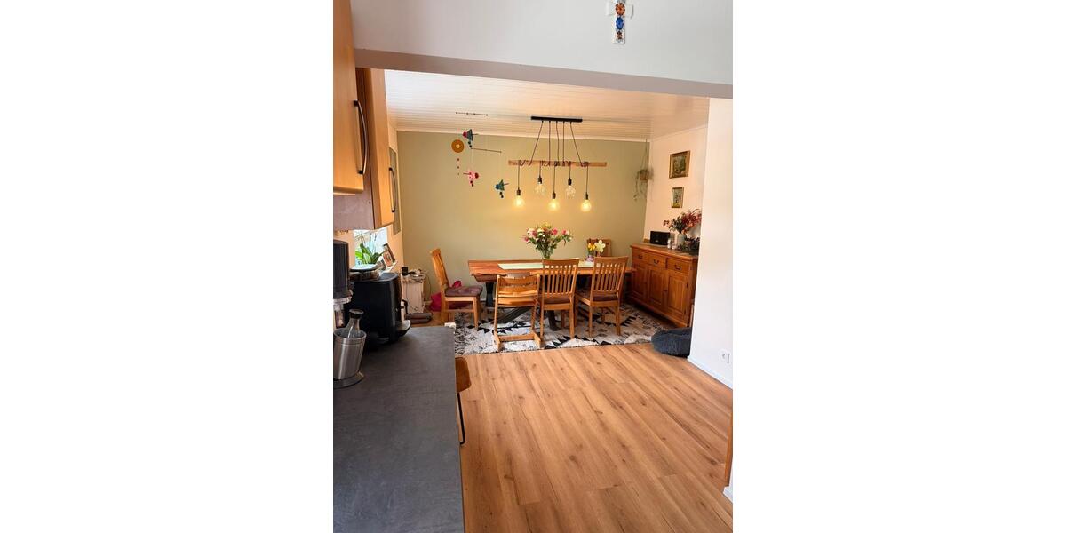 Einfamilienhaus Wetzlar Nauborn - 6 Zimmer, 161 m&sup2;, 420.000&euro; | Angebot:27081693