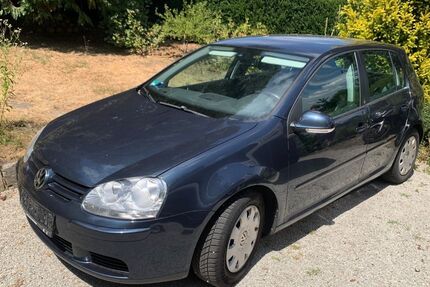 VW Golf 183.000 km 2.500 &euro; Usingen 61250